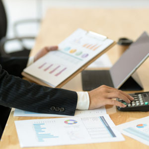 Aprenda a reduzir os custos de viagens corporativas